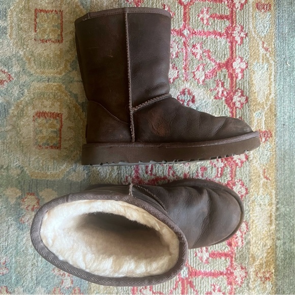 Brand New weatherproof UGGs - Picture 3 of 4